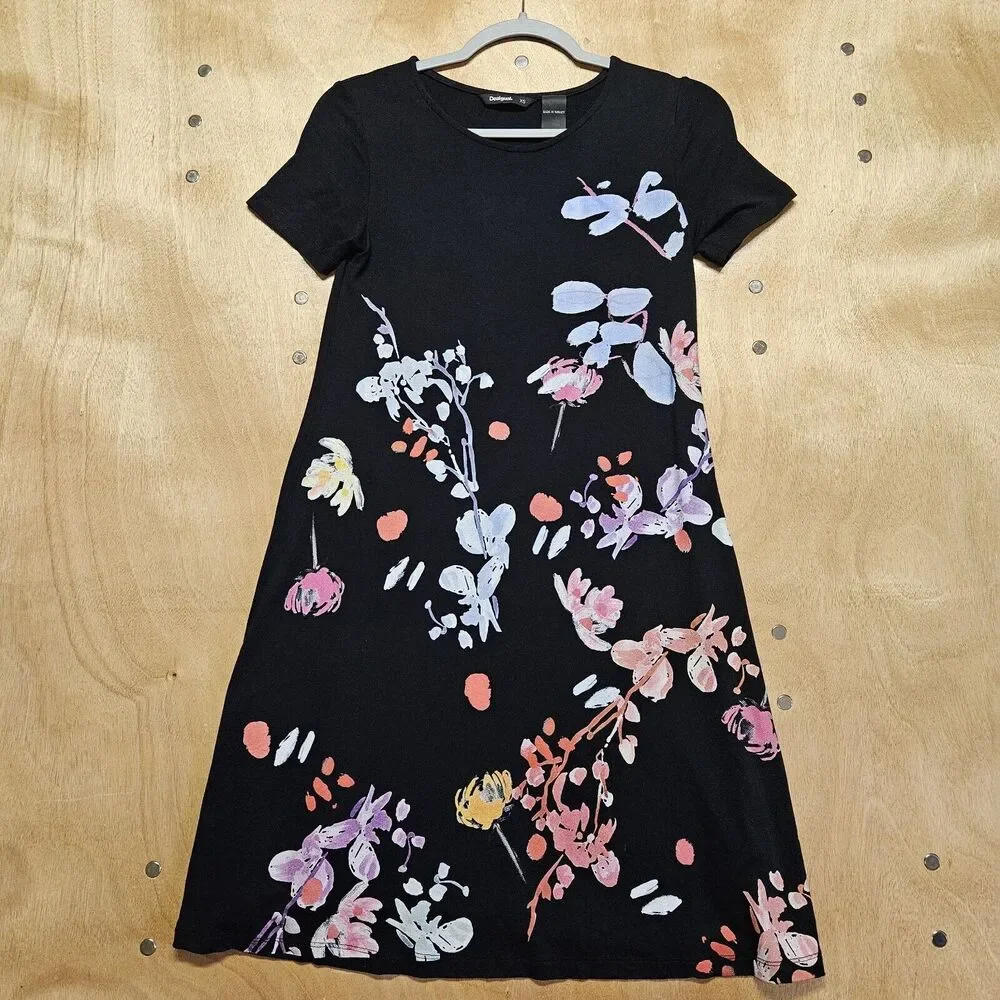 Desigual Women's black short-sleeved straight cut dress artsy floral print X-Sm - Picture 1 of 7